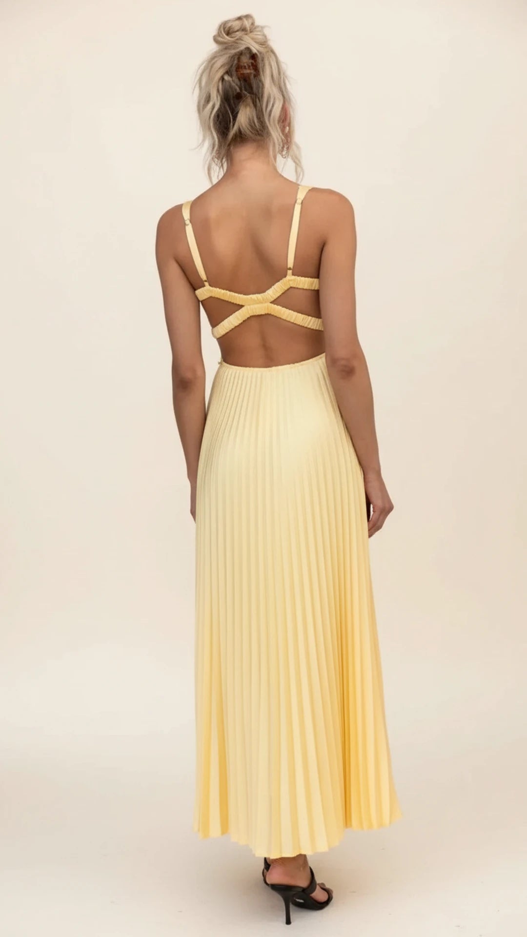 Elegant Pleated A Line Empire Waist Backless Maxi Dress