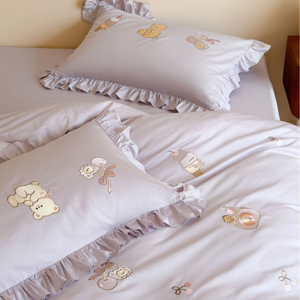 Children's Ruffled Bedding Set with Satin Finish and Bear & Dessert Embroidery