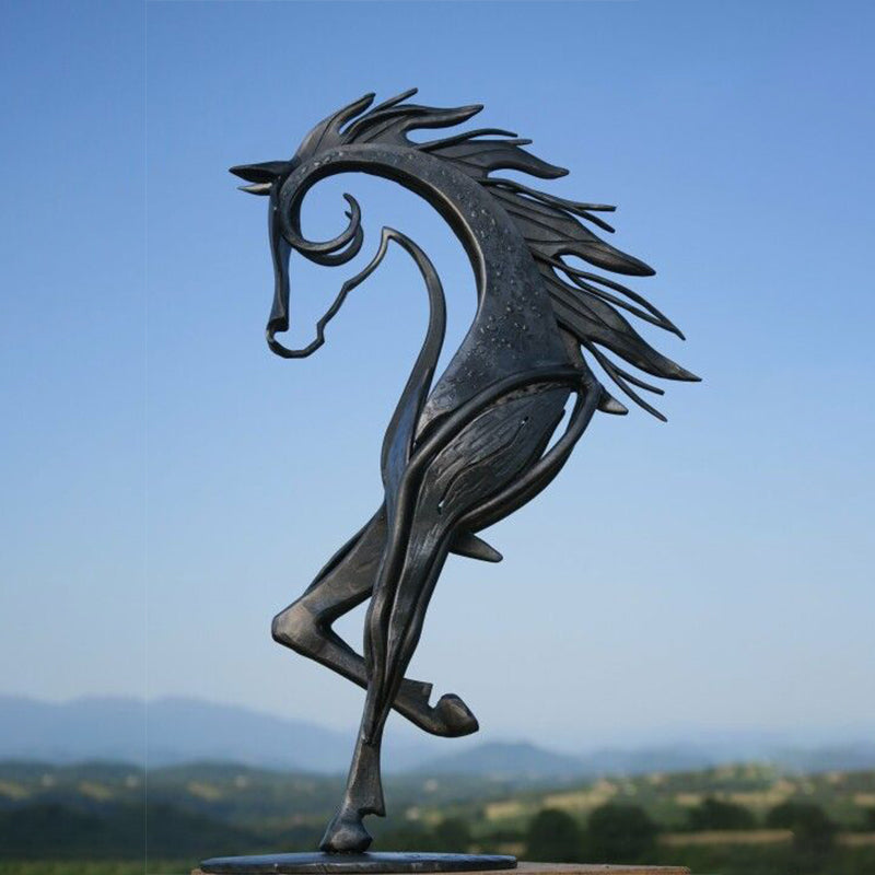 Niropi | Kiss Horse Sculpture
