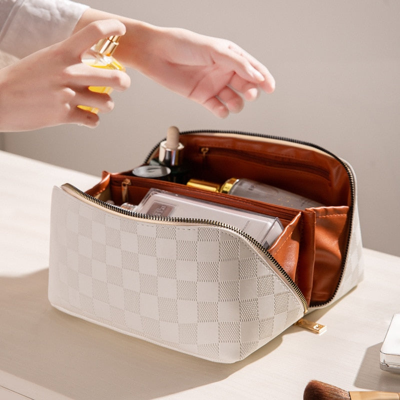 Niropi | Luxury Checkered Make-up Cosmetic Bag