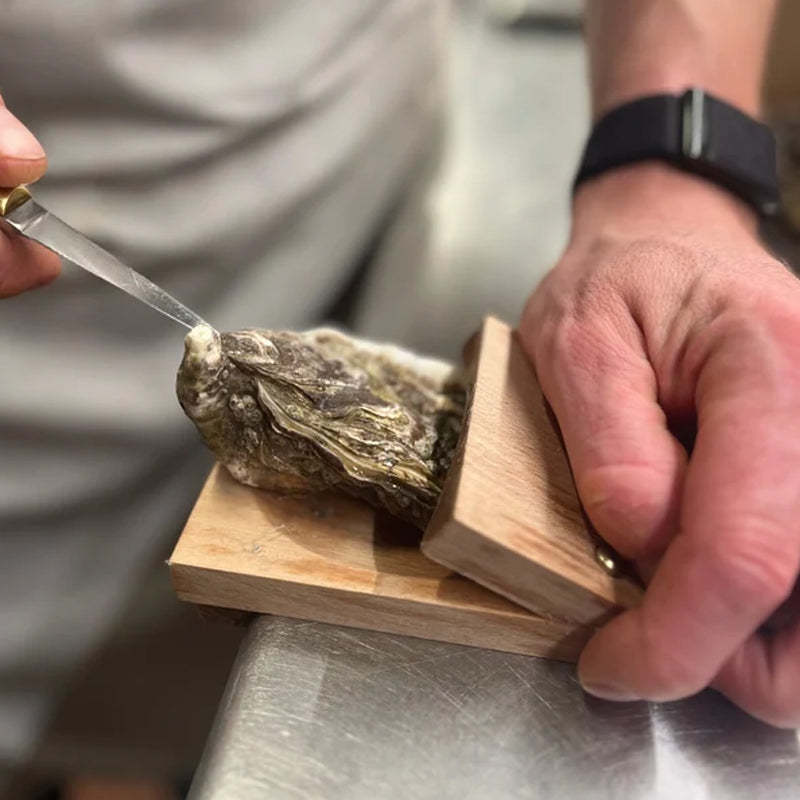 Niropi | Premium Wood Handle Oyster Shell Opener Clamp