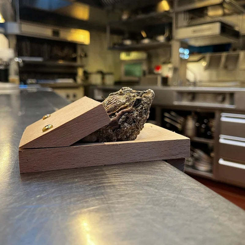 Niropi | Premium Wood Handle Oyster Shell Opener Clamp