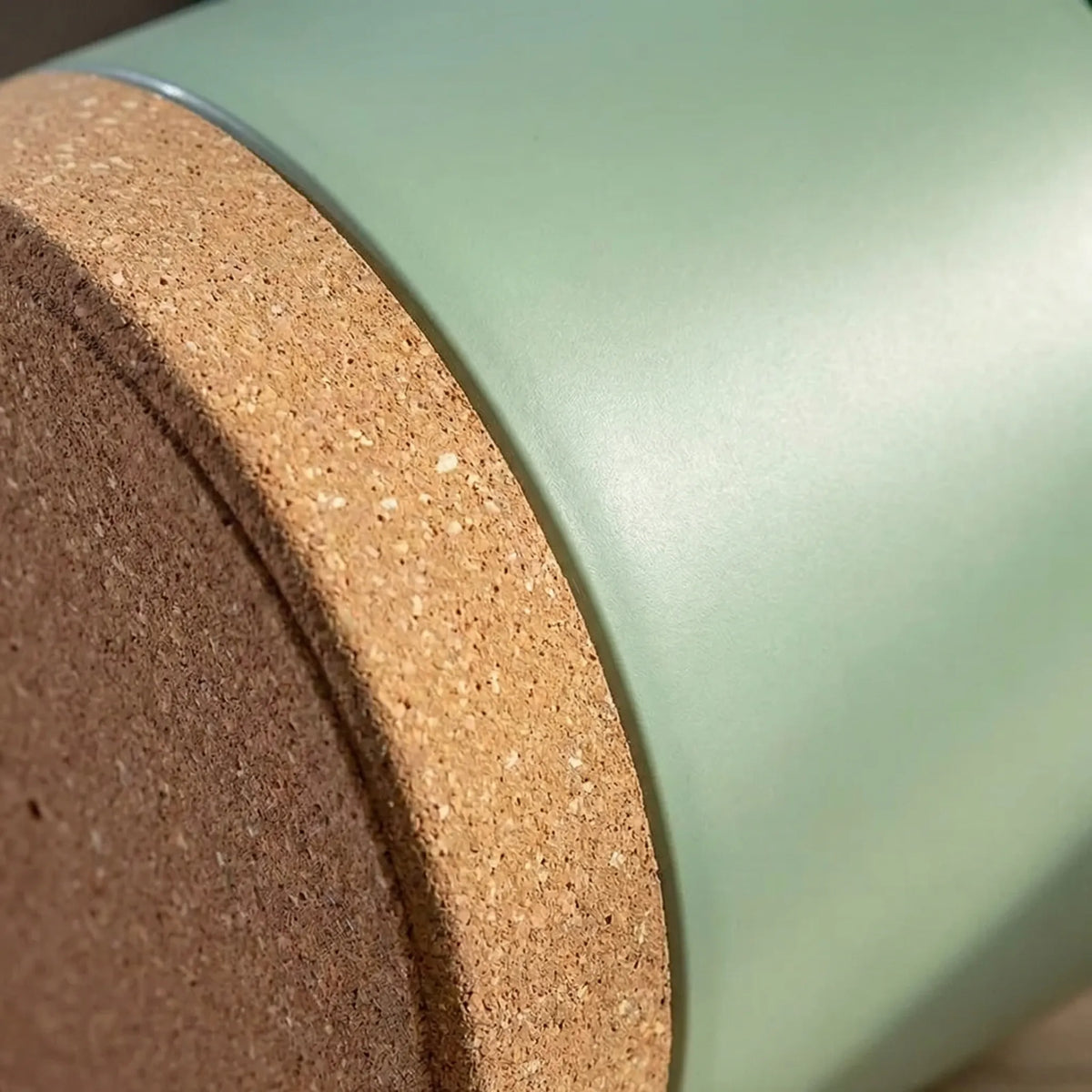 Niropi | Verdara Large Lightweight Pot With Drainage Holes