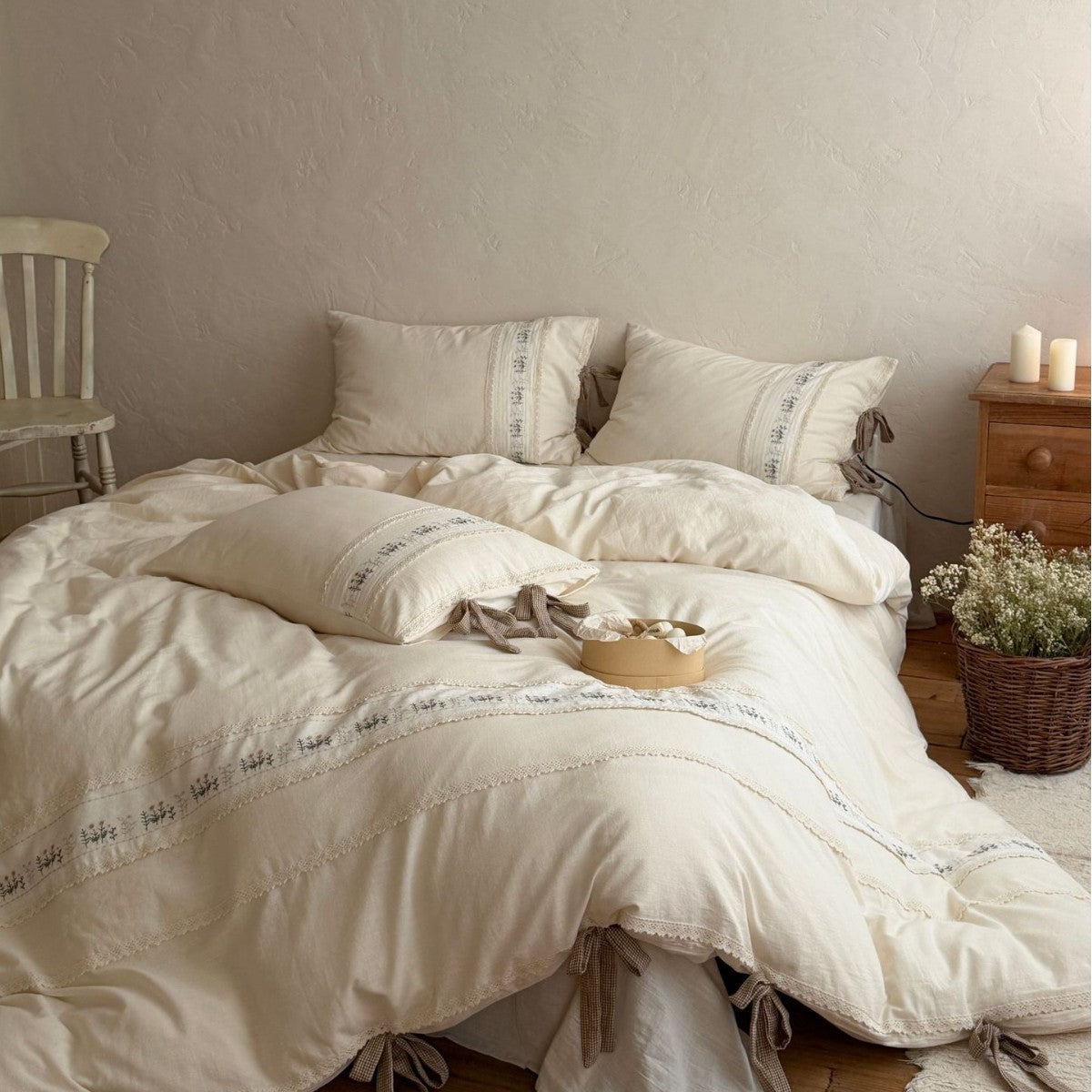 Cotton Bedding Set with Floral Embroidery and Lace Trim