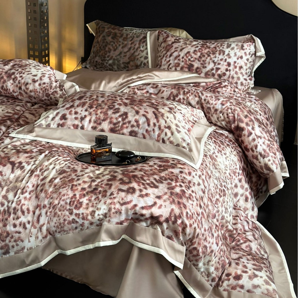 Cotton Sateen Bedding Set with Delicate Leopard Print and Contrast Piping