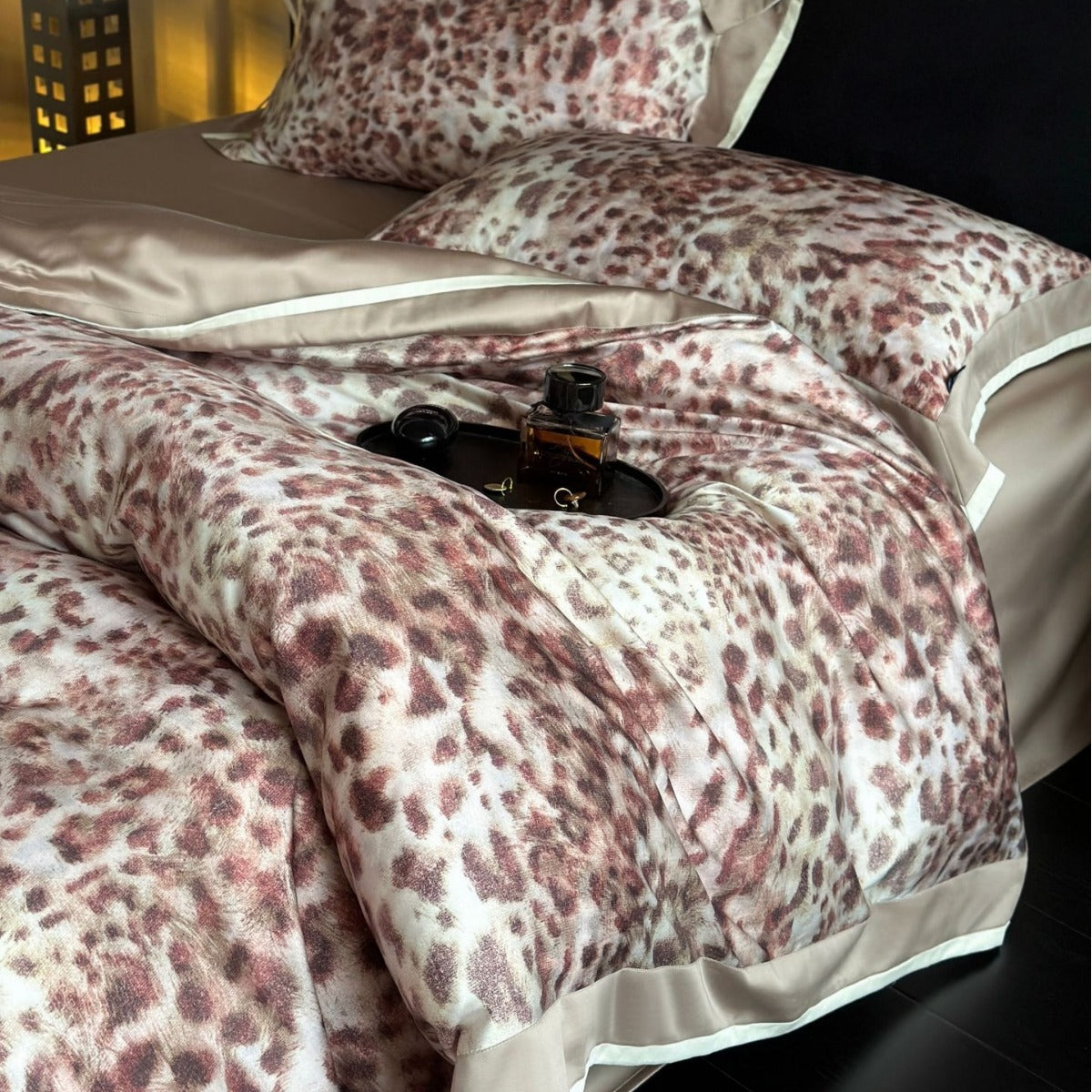 Cotton Sateen Bedding Set with Delicate Leopard Print and Contrast Piping