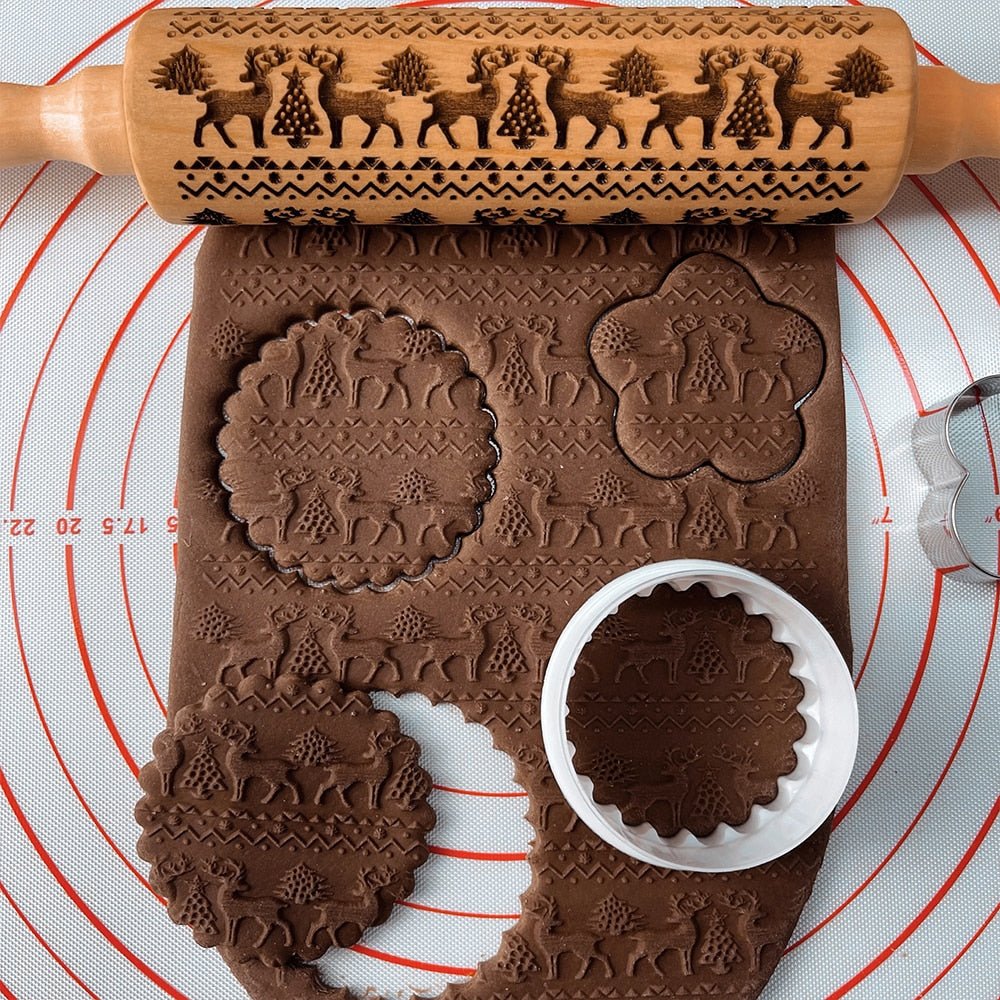 Embossed Wooden Rolling Pin for Christmas Cookies and Pastries