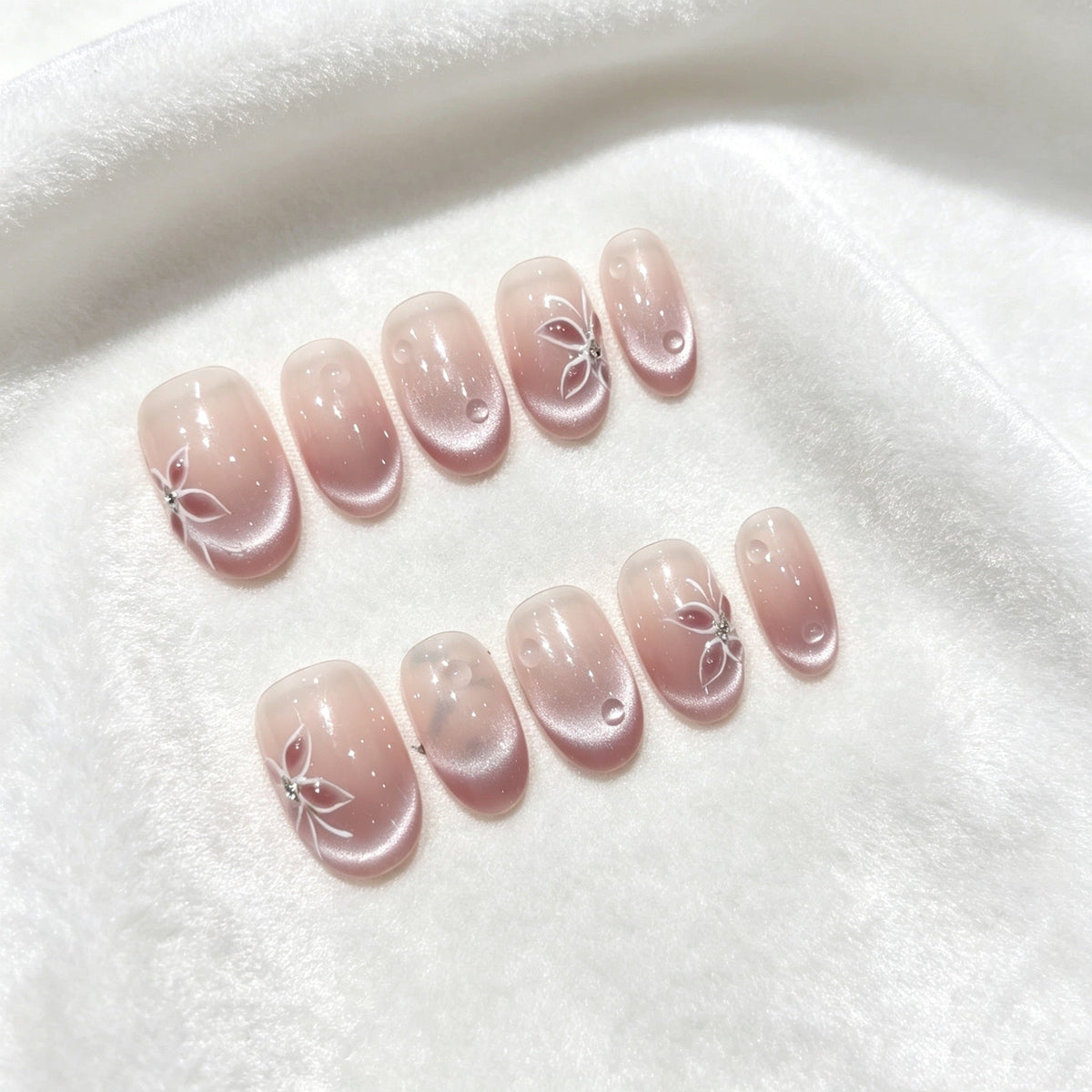 Floral Accent Press-On Nail Set