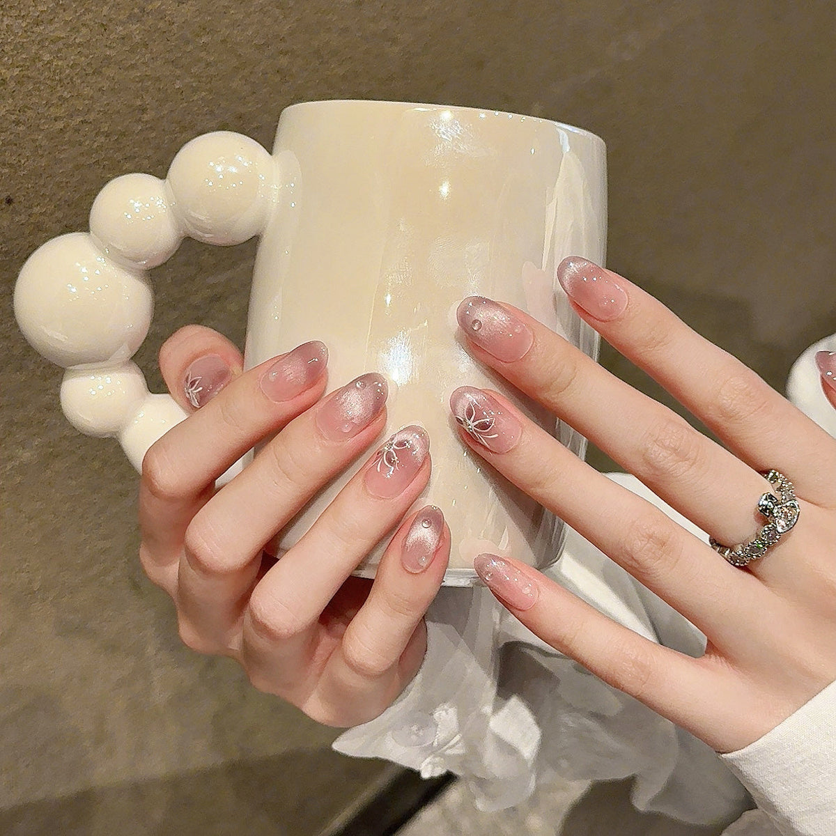 Floral Accent Press-On Nail Set