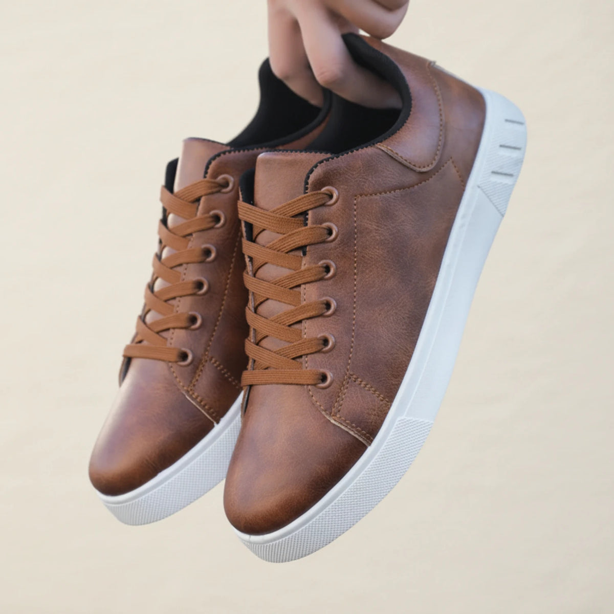 Men's Orthopedic Contrast Sole Shoes