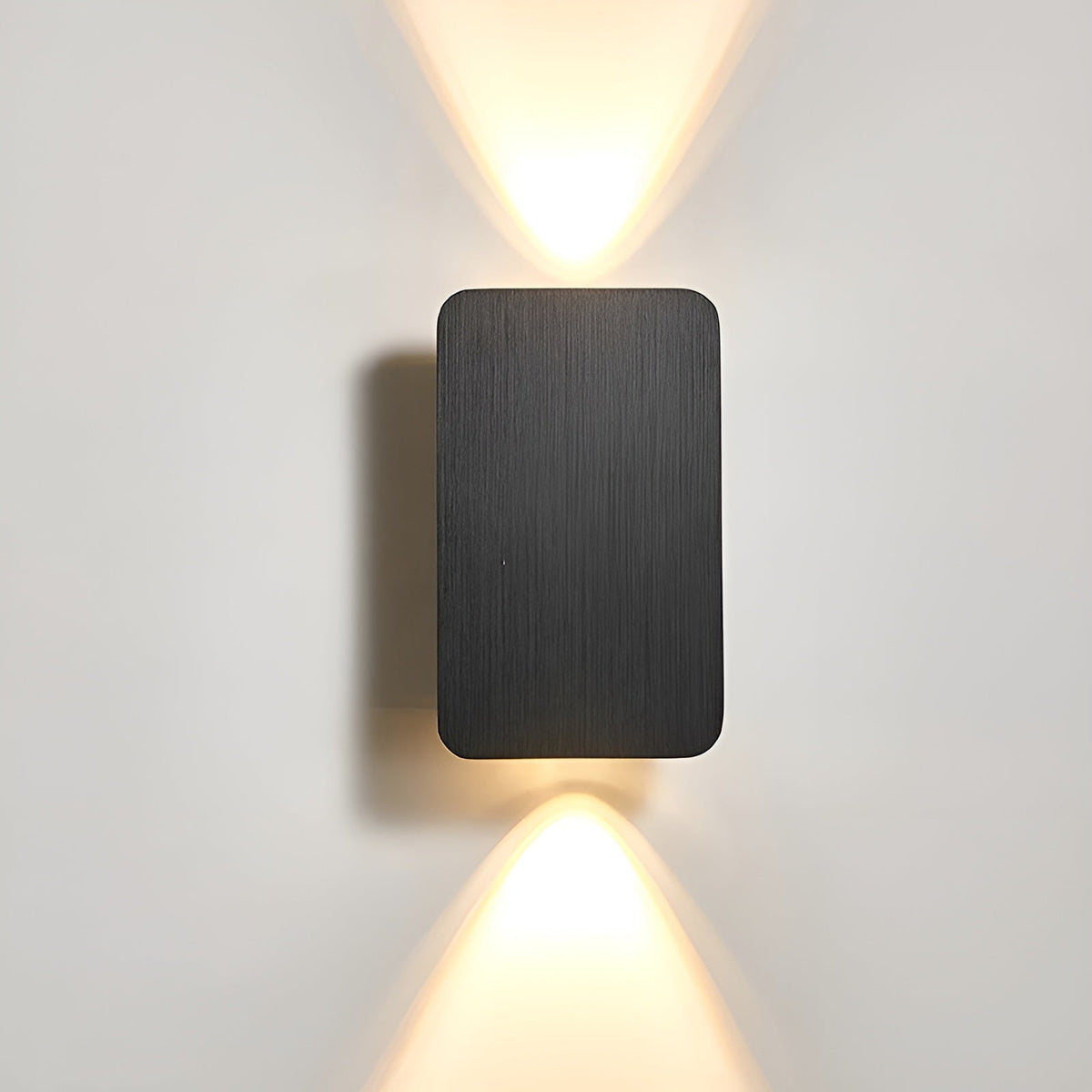 Minimalist LED Wall Lamp | Sleek Design