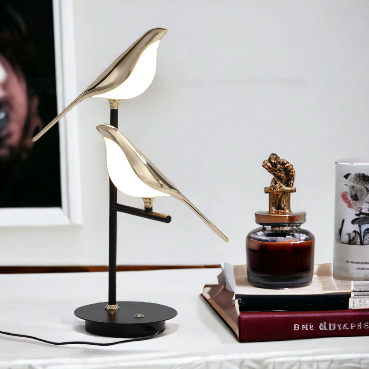 MisterBird LED Table Lamp