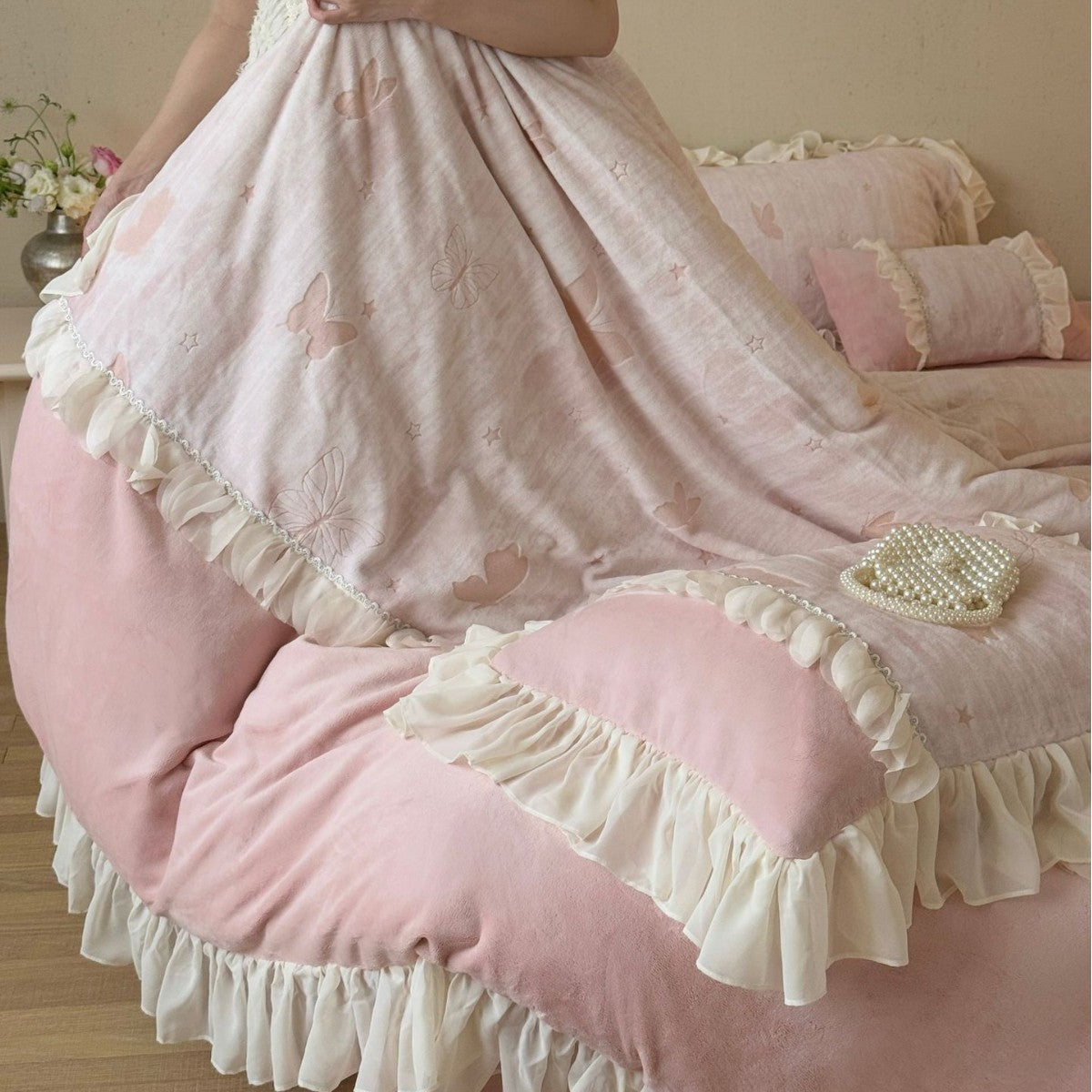 Romantic Bedding Set with Ruffles and Butterfly Embroidery