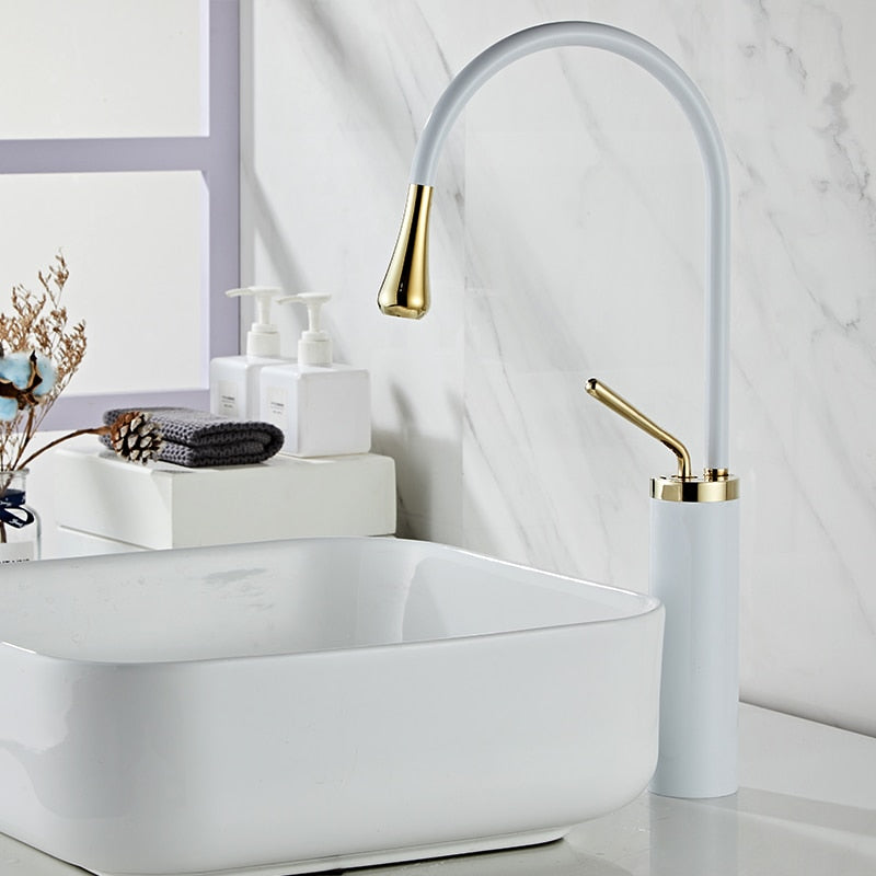 StreamSwirl | Elegant Rotating Faucet