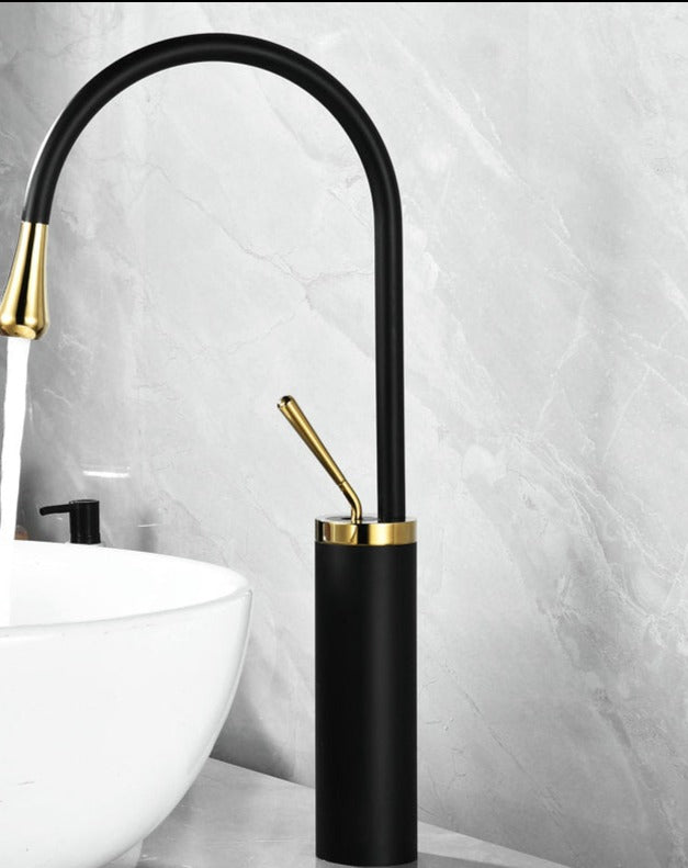 StreamSwirl | Elegant Rotating Faucet