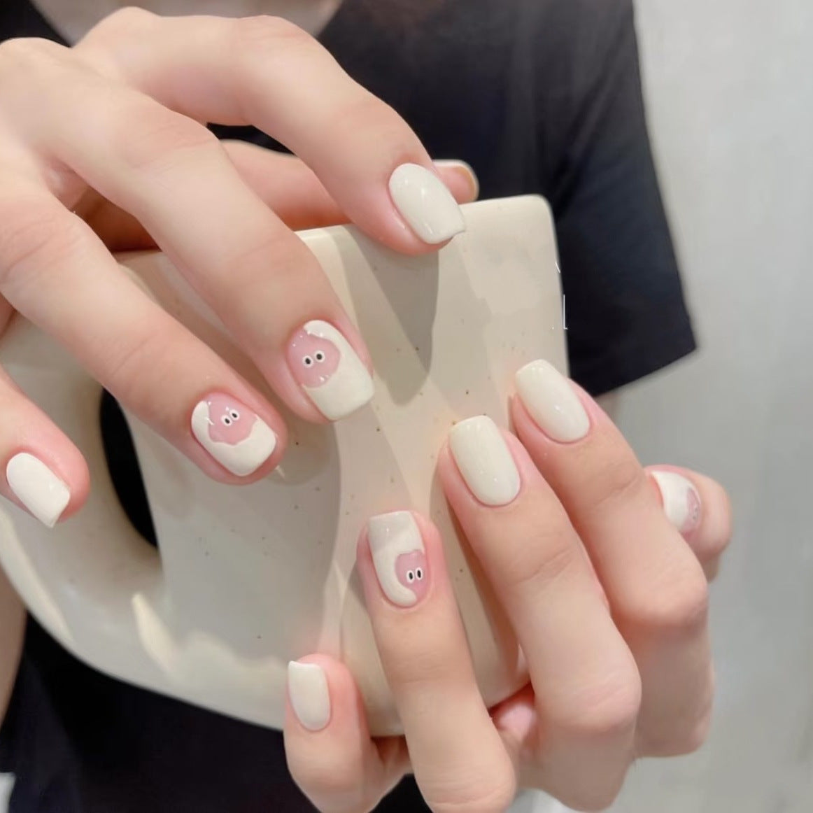 Whimsical Animal-Themed Press-On Nail Art Set