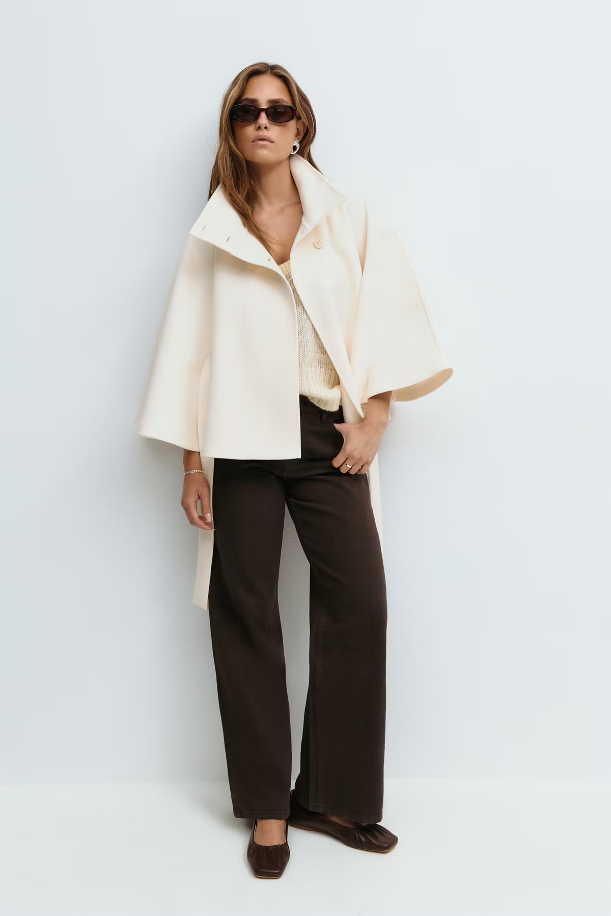 Women's Wool-Blend Cape Coat with High Collar, Tie Belt, and Button Closure for Autumn and Winter