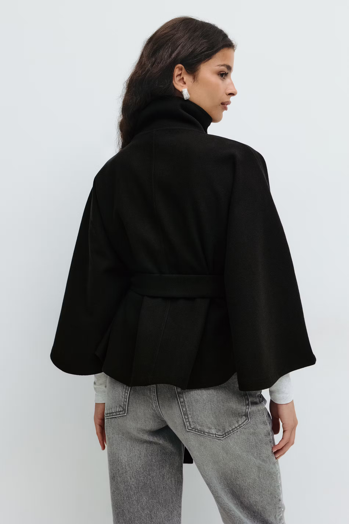 Women's Wool-Blend Cape Coat with High Collar, Tie Belt, and Button Closure for Autumn and Winter
