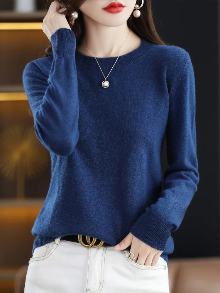 Image of Women's Fitted Crew Neck Sweater