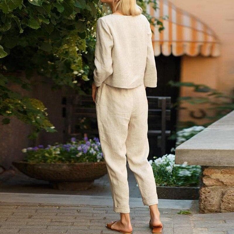 Image of Women's Relaxed-Fit Pant Set