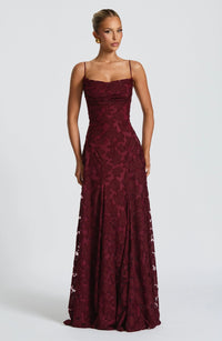 Elegant Lace Backless Maxi Dress