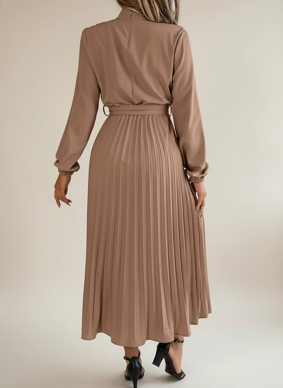 Elegant Pleated Long Sleeve Midi Dress